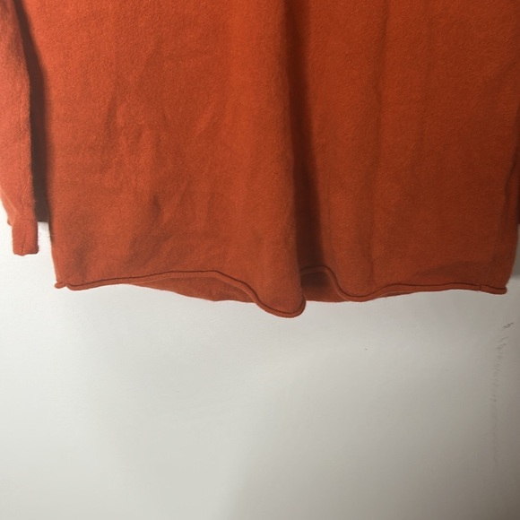 Tyler Boe Orange Rust 100% Cashmere V-neck Sweater - Picture 4 of 6